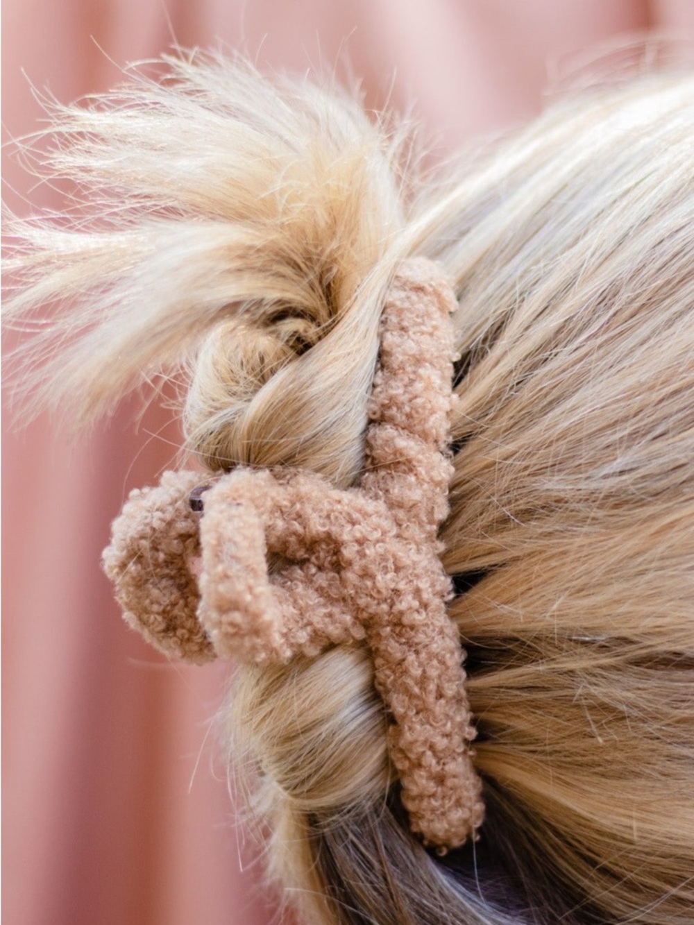 Cozy Sherpa Bow Hair Clip - Beige